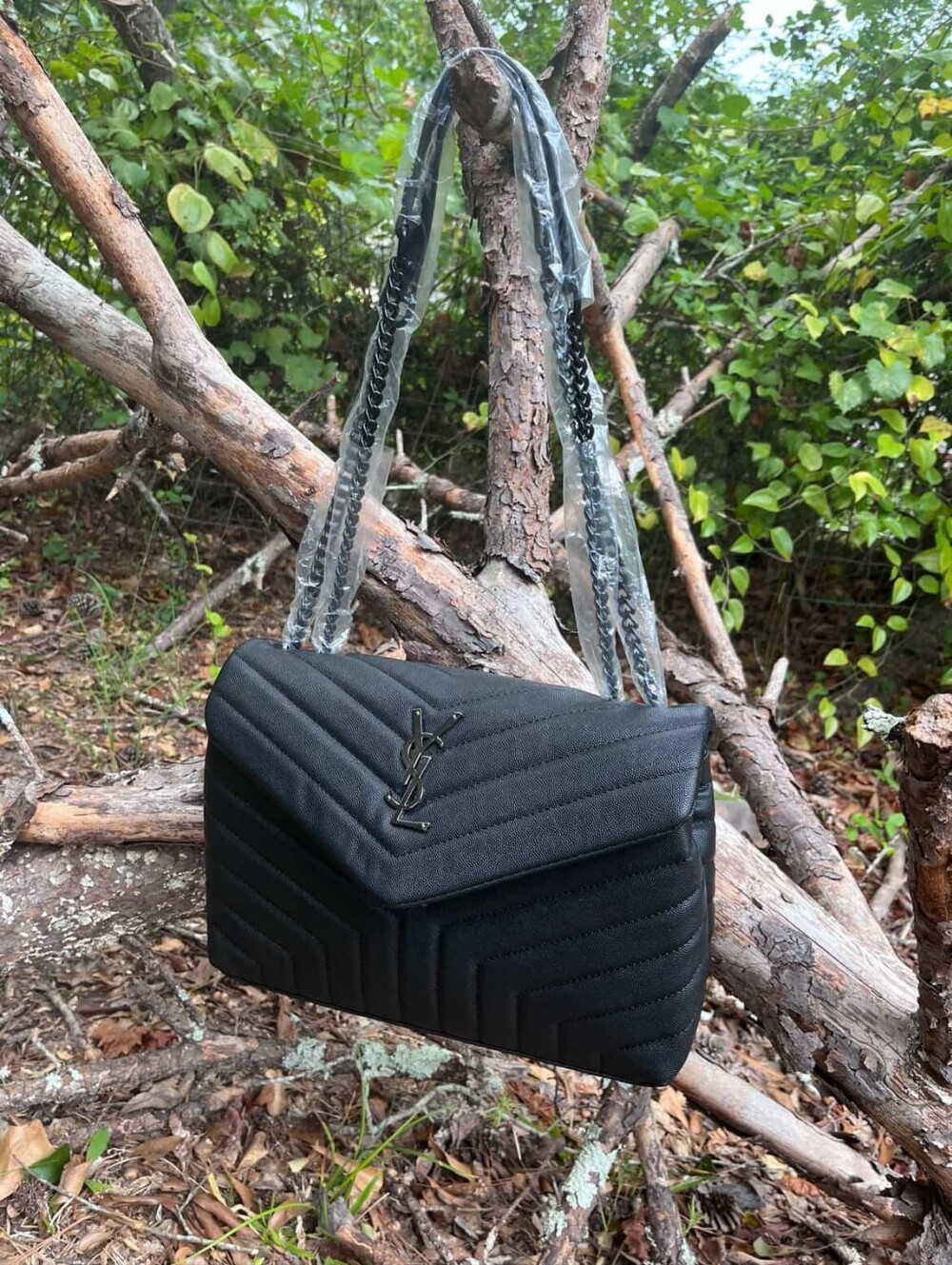 Woman's Sholder Bag Black With Chain Strap X Wallet